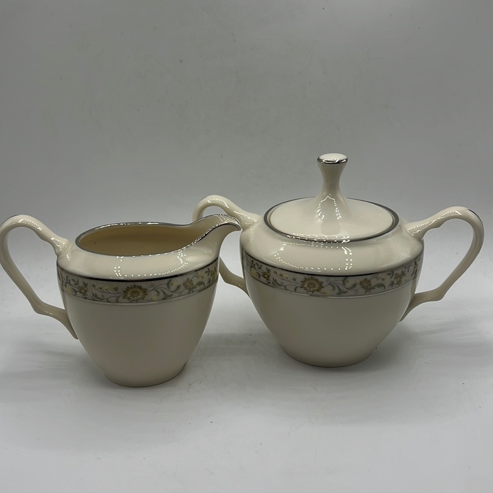 Lenox Springdale creamer and sugar set